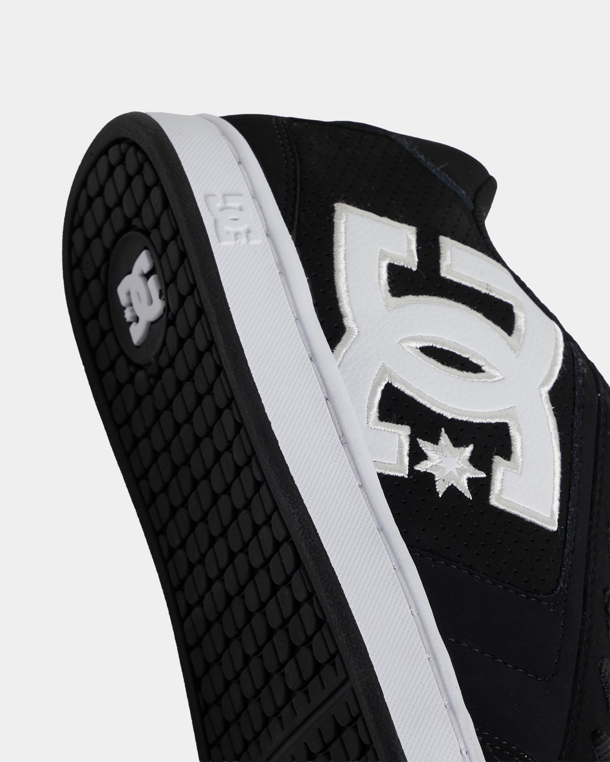 302361_dcshoes_blw_dtl2