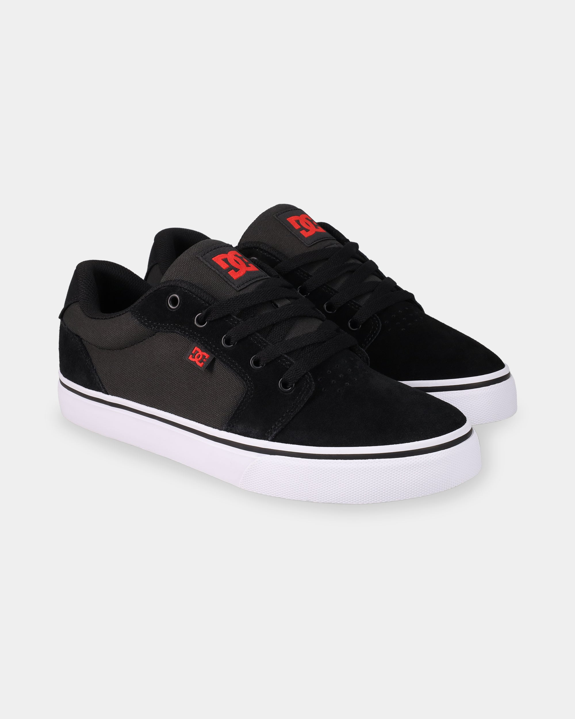303190_dcshoes_005_frt1