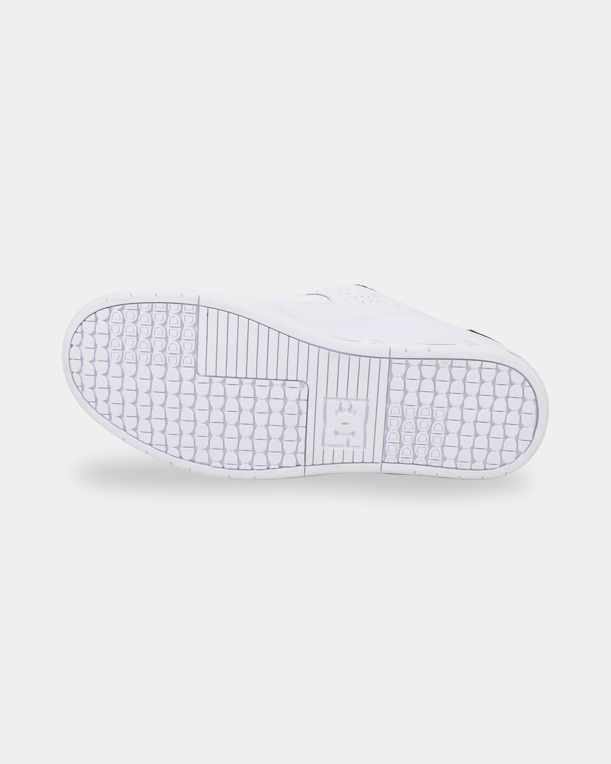 dc02220_dcshoes_002_bck2