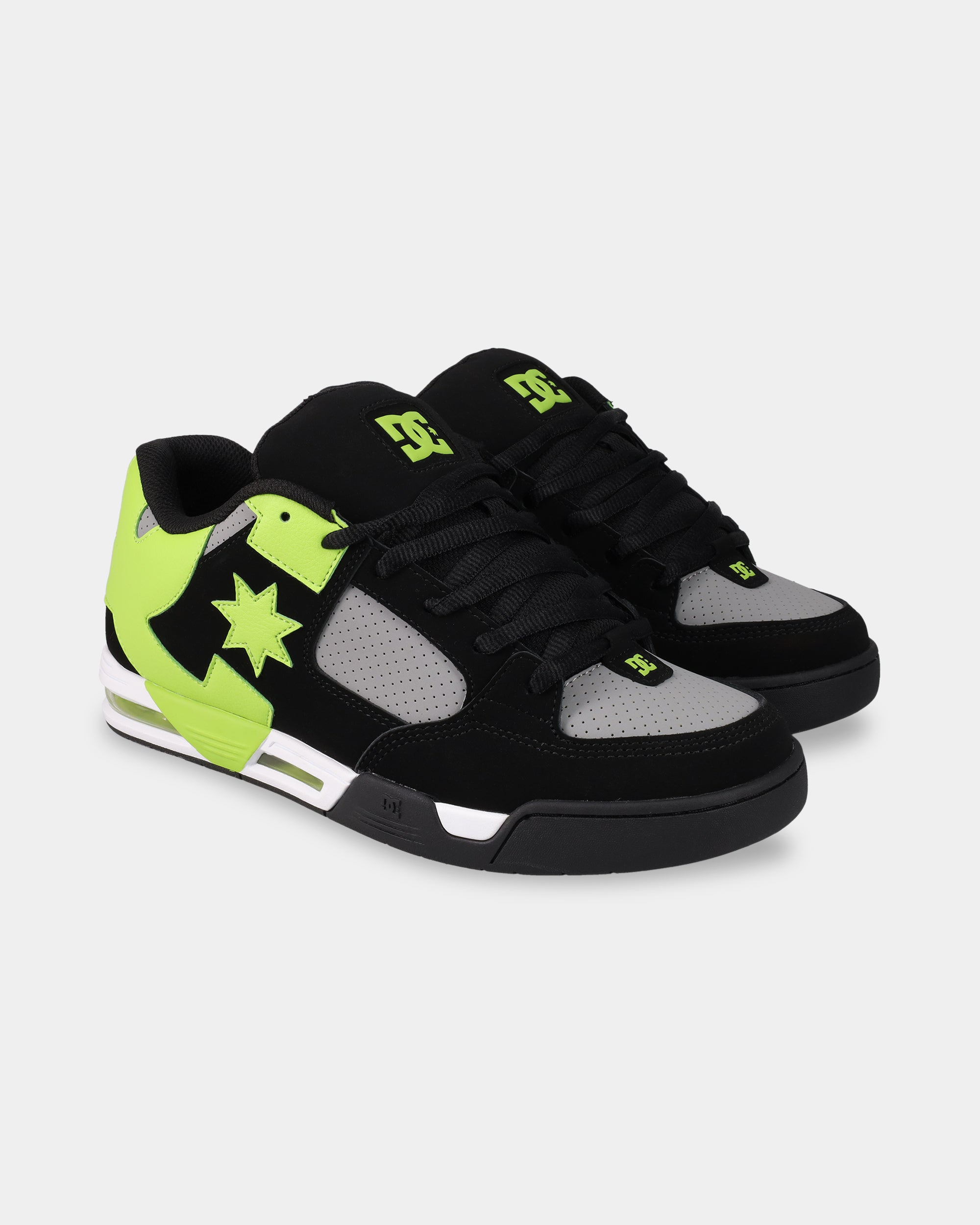 dc02220_dcshoes_009_frt1