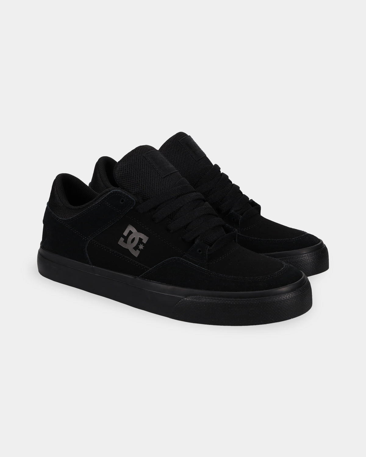dc03659_dcshoes_004_frt1