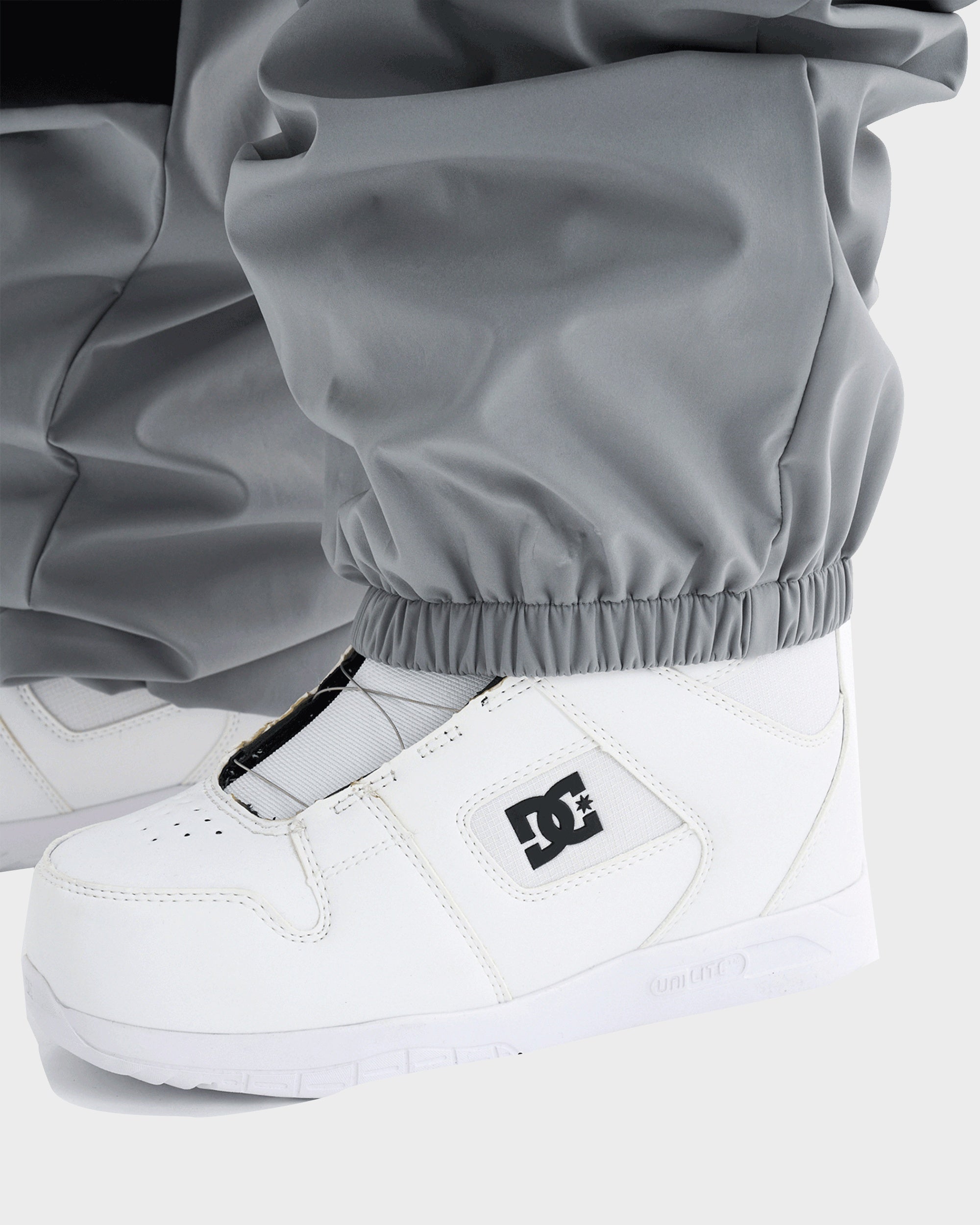 Mens 24 DC Snow Cargo Block Pants