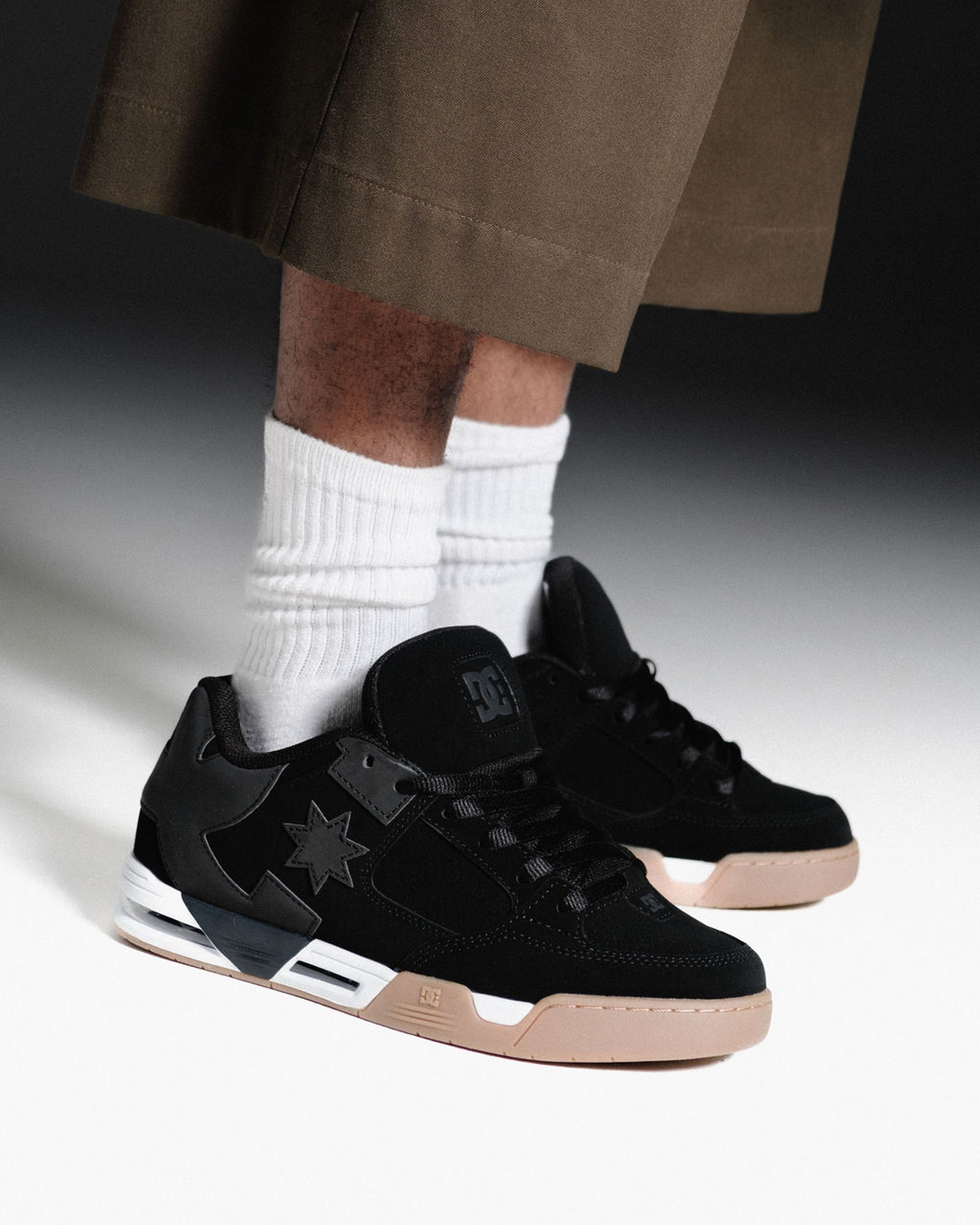 Mens Dc Commad Skate Shoes