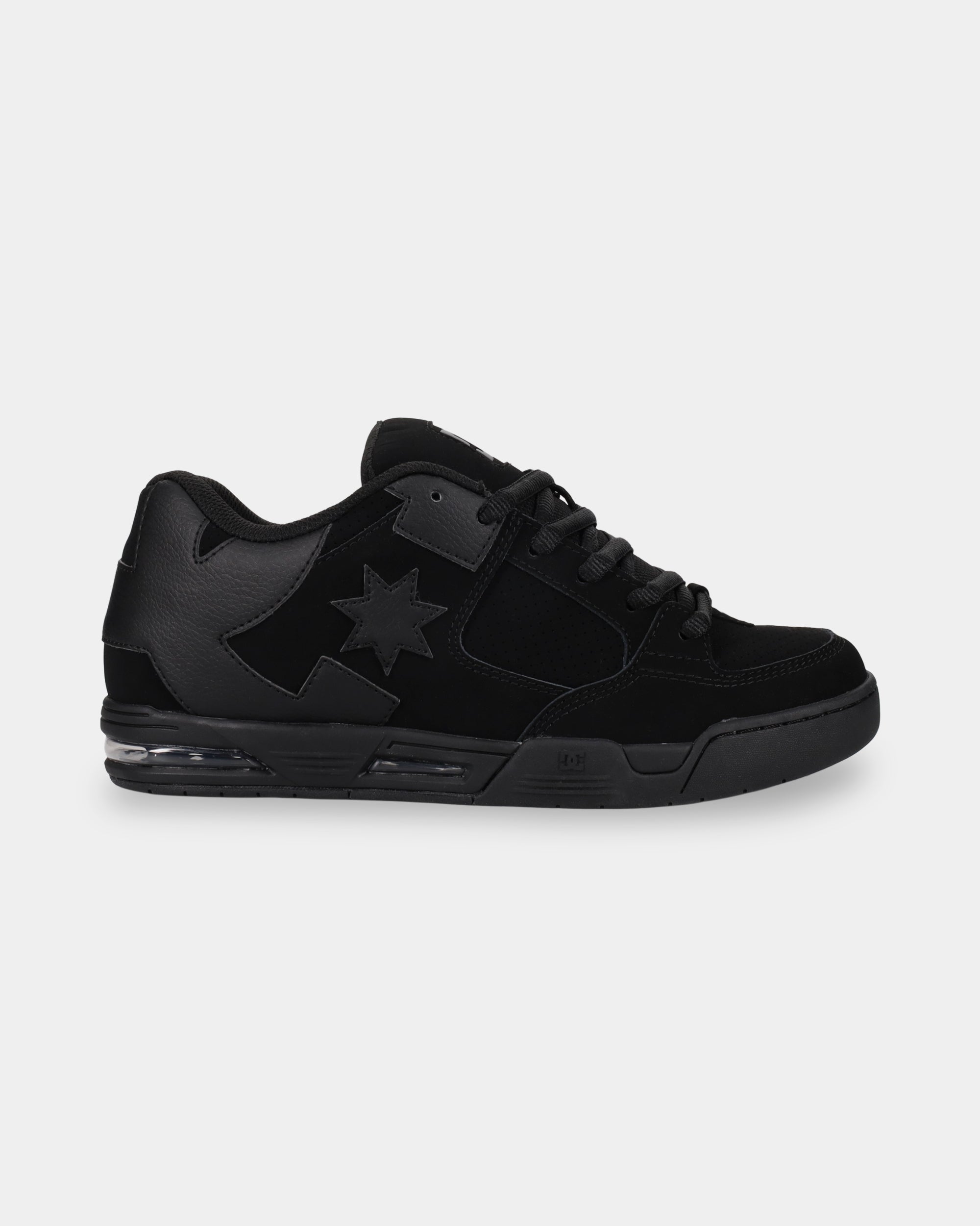 dc02220_dcshoes_004_sd1