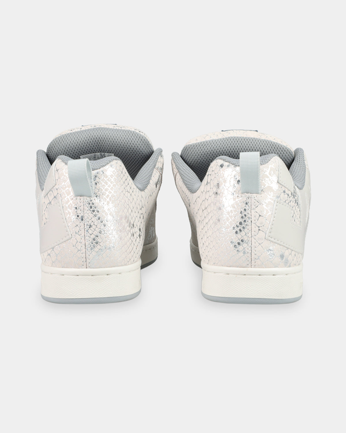 dc02222_dcshoes_026_bck1